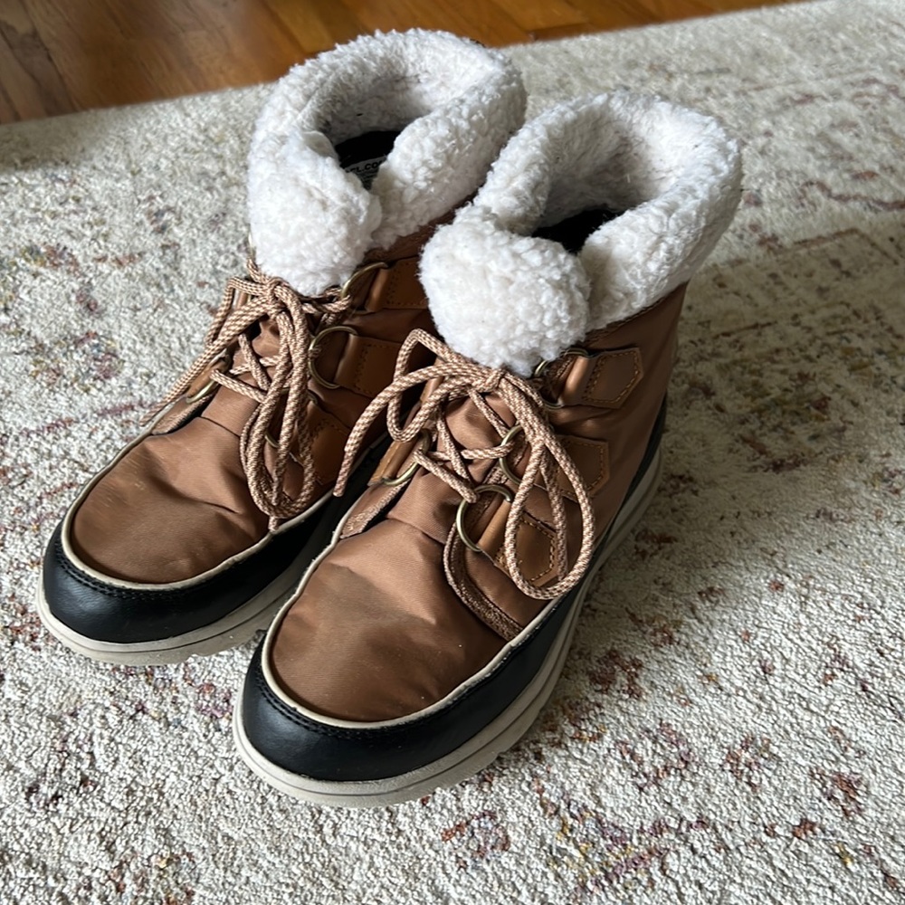 Sorel Explorer boot 6.5